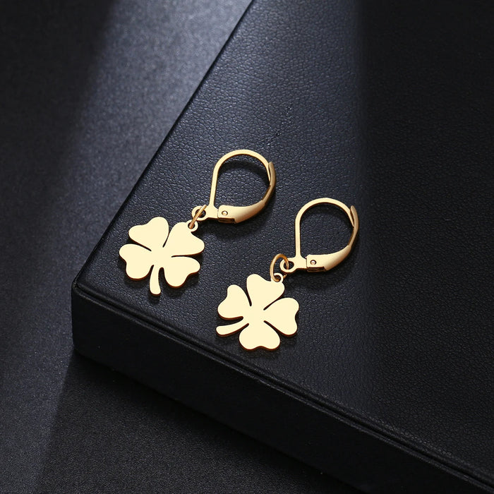 Clover Chic Dangle